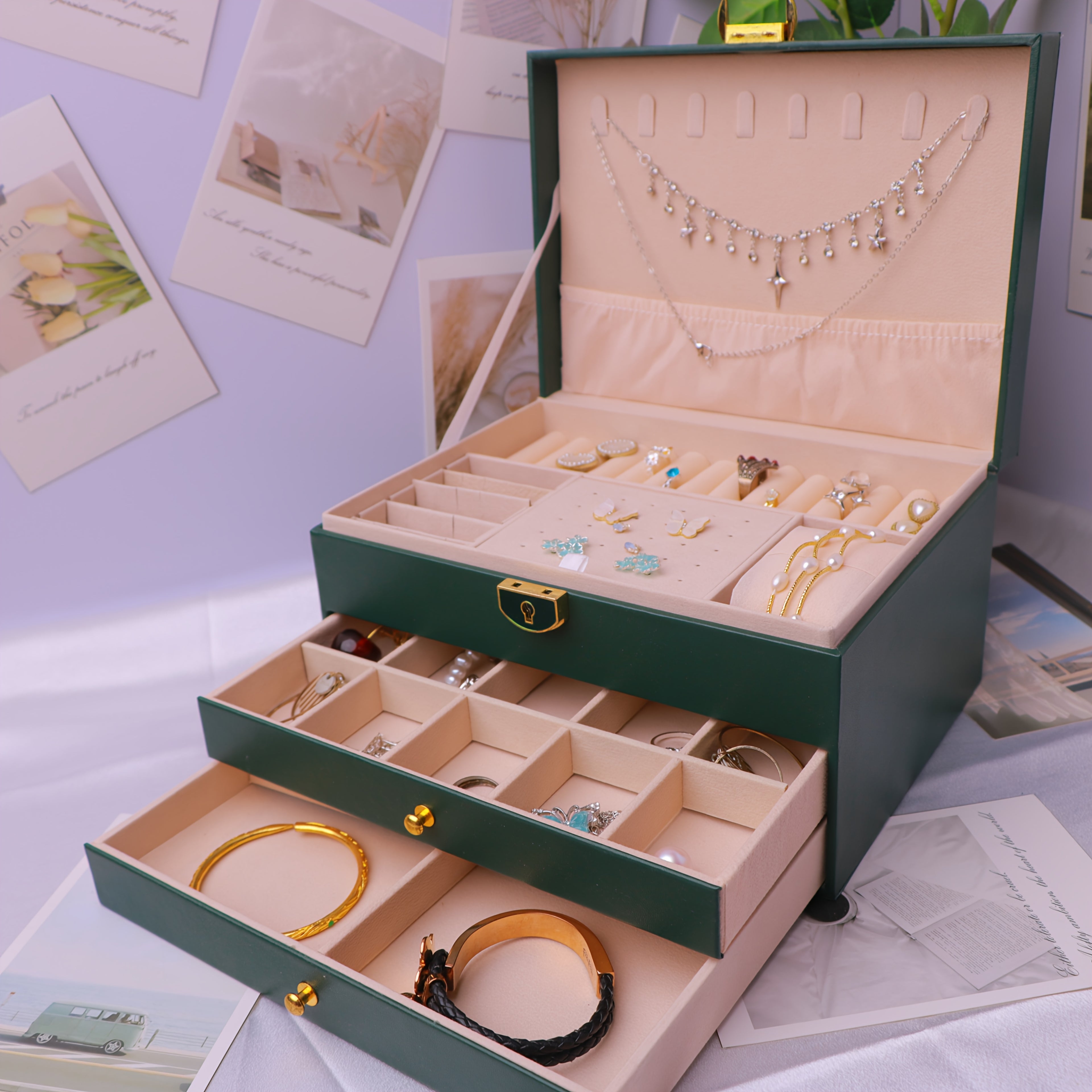 Elegant Vintage-Style Jewelry Box with Lock - 3-Layer Faux Leather, Golden-Tone Hardware, Pink & White Design, Perfect for Necklaces, Bracelets, and Earrings - Ideal for Home Decor and Fashion Enthusiasts, Jewelry Gift Box, Jewelry Boxes