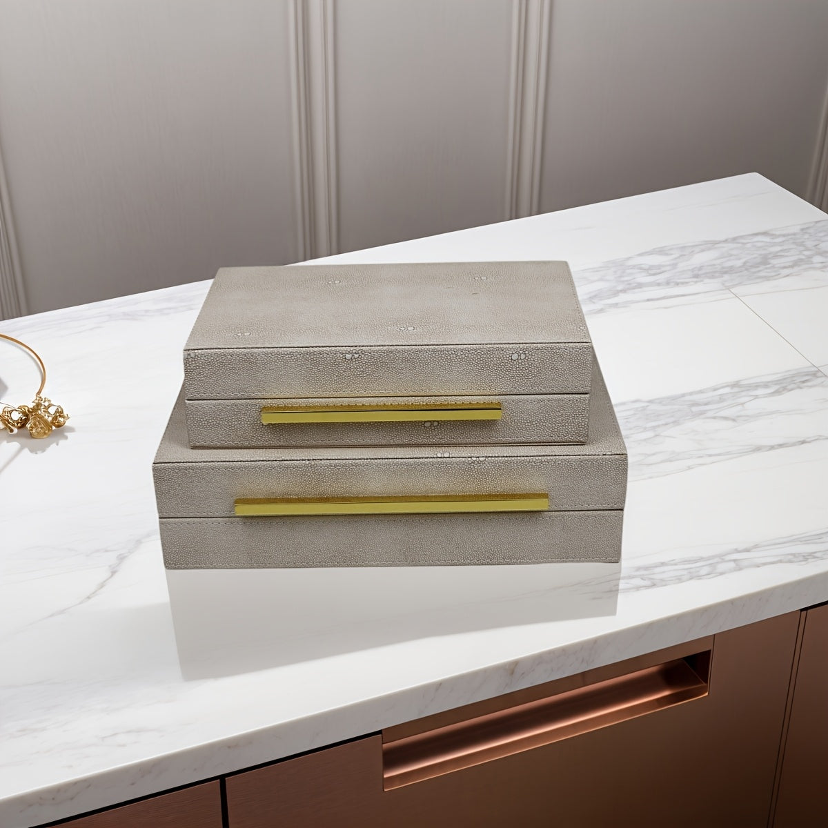 Vintage-Inspired Pearl & Fish Design Jewelry Box - Beige Faux Leather with Golden Handles, Alloy Frame, Textured Finish - Elegant Storage for Bracelets, Earrings, Necklaces & More - Perfect for Bedroom, Closet, or Gift, Jewelry Gift Box, Bedroom Decor,